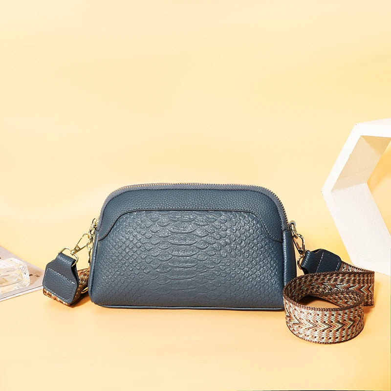 Mia™ - Crossbody Leather Bag With Alligator Pattern