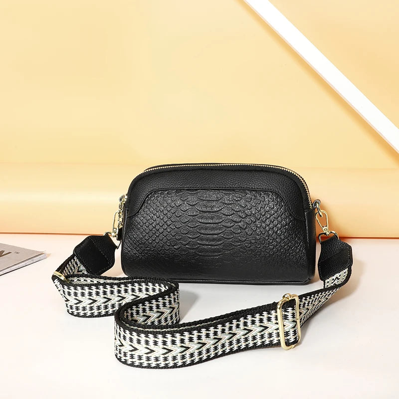 Mia™ - Crossbody Leather Bag With Alligator Pattern