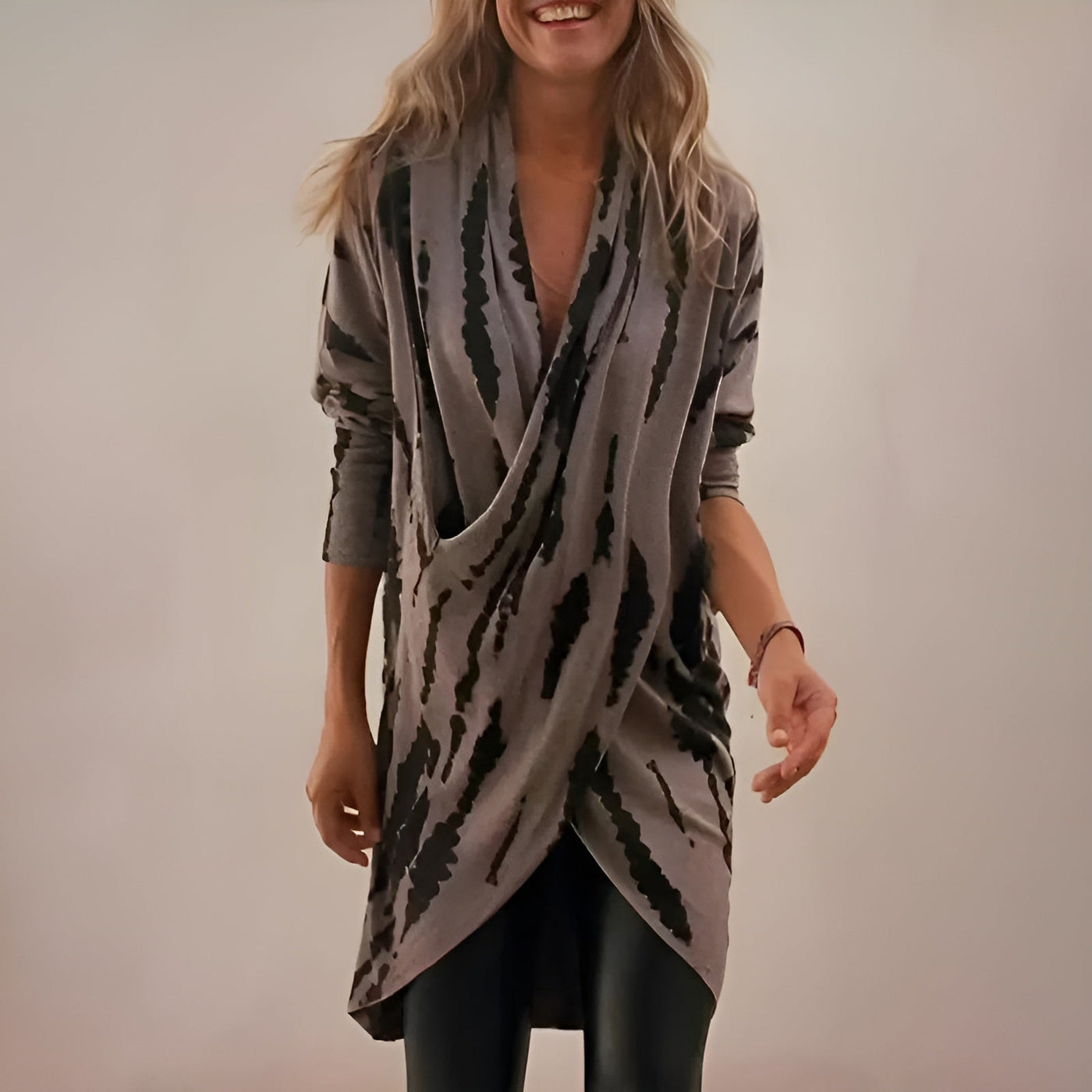 Harper™ - Comfortable V-Neckline Tunic