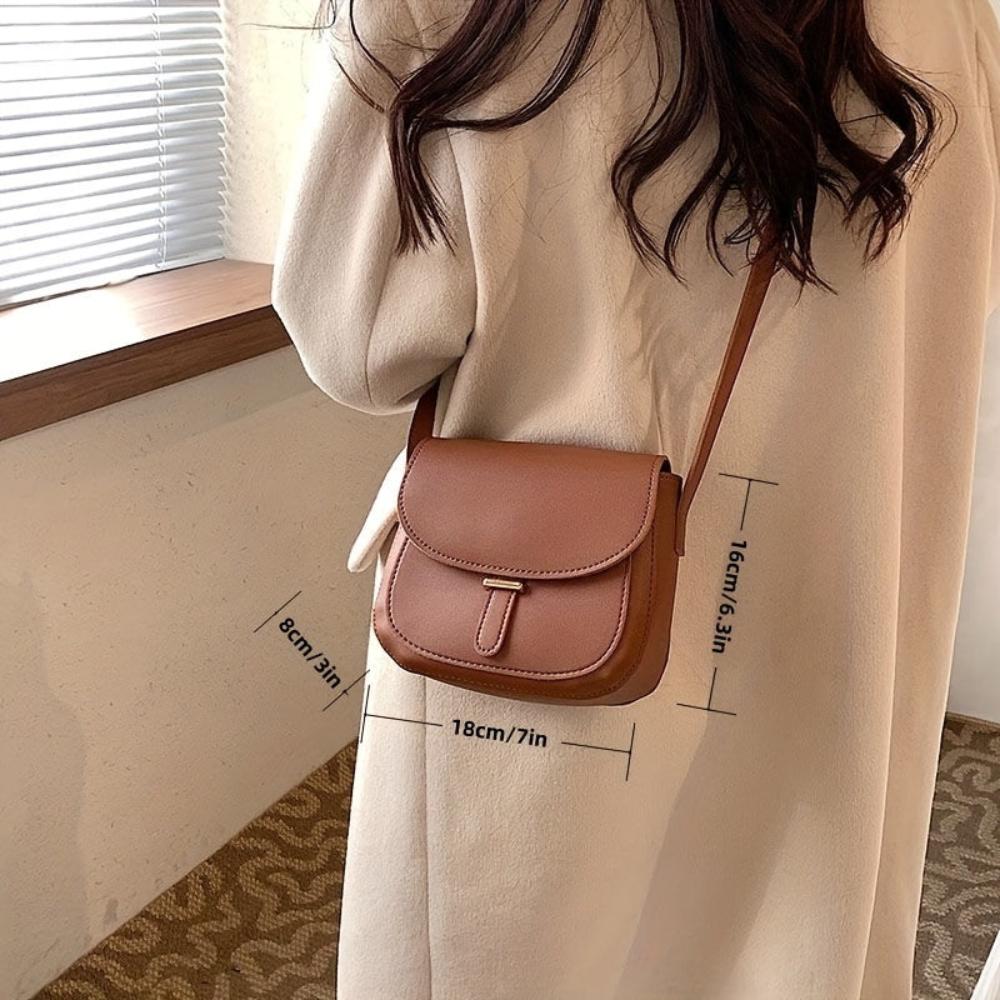 Aria™ - Elegant Saddle Crossbody Bag