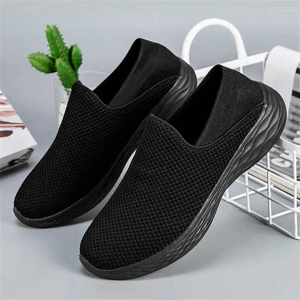 Breathable Flying Woven Soft Sole Slip-On Shoes for Men