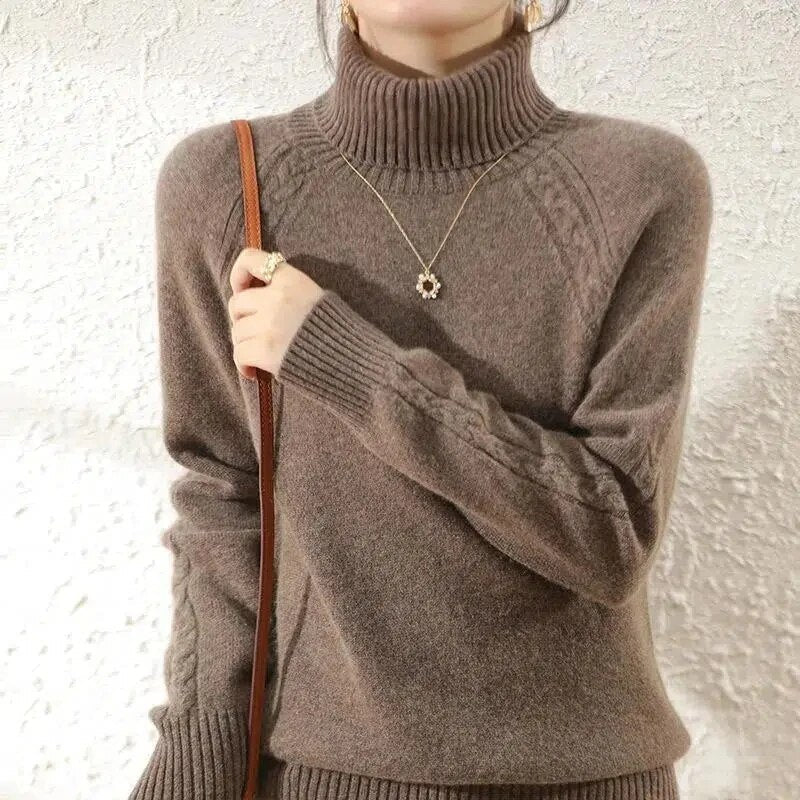 Clara™ - Elegant Comfortable Turtleneck Sweater