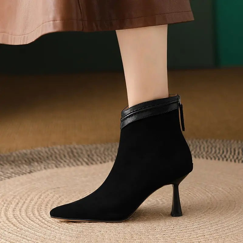 Mila™ - Elegant Ankle Boots With Zipper