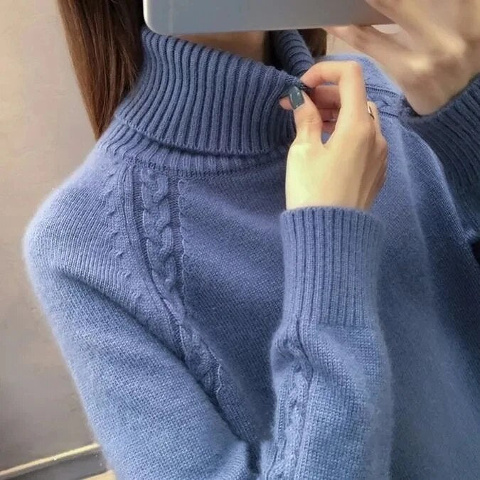 Clara™ - Elegant Comfortable Turtleneck Sweater